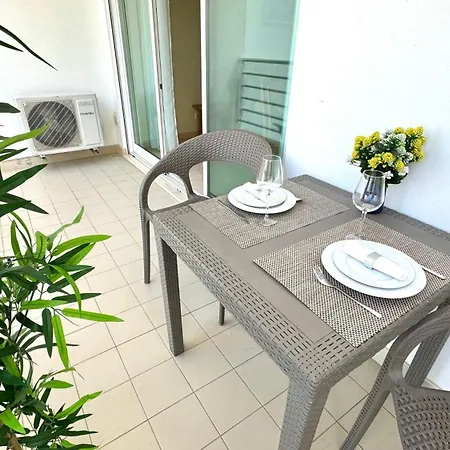 Praia Da Rocha, 502, Charming Apartment, Air Conditioning, Swimming Pool,Free Wifi, Faia By Ig Portimao