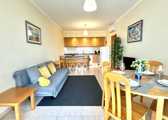 Apartment Praia Da Rocha, 502, Charming Apartment, Air Conditioning, Swimming Pool,Free Wifi, Faia By Ig